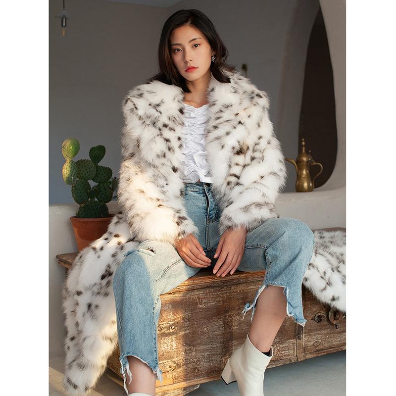 Abrigo Largo de Invierno Cálido para Mujer con Estampado de Leopardo Nieve y Cuello de Solapa de Piel Sintética