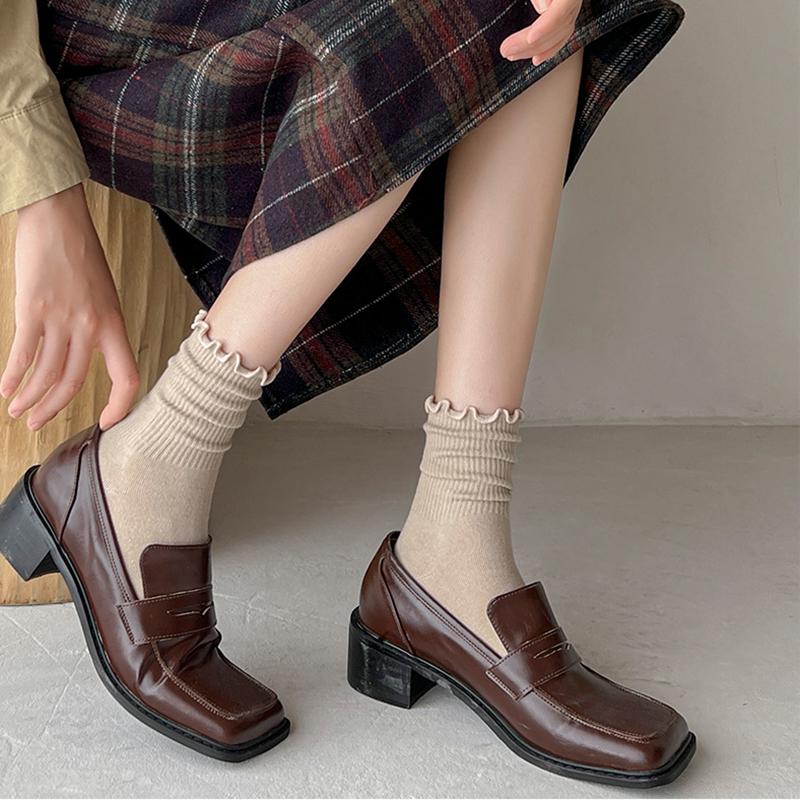 6 Pairs Ruffled Middle Tube Socks Women's Breathable Solid Color Set Black White Coffee Beige Loose Pile Socks Sweat-Absorbing