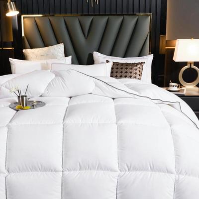 All-Season Feather Silk Imitation Down Quilt for Hotel Bedding
