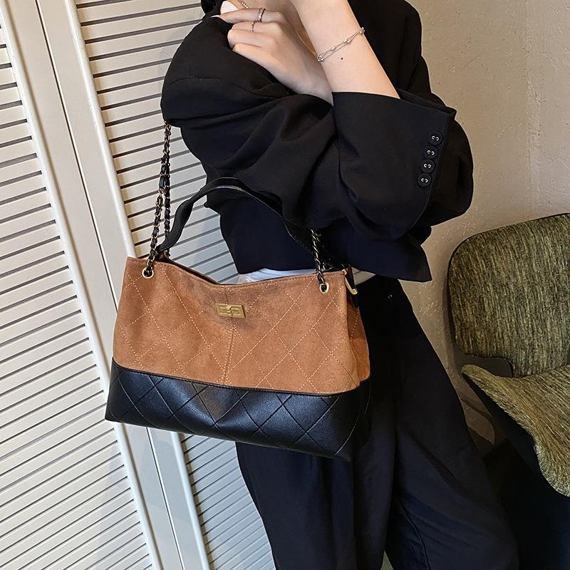 Fashion Chain Bucket Bag Women's Spring and Summer New Diamond Matte Large Bag Shoulder Messenger Bag