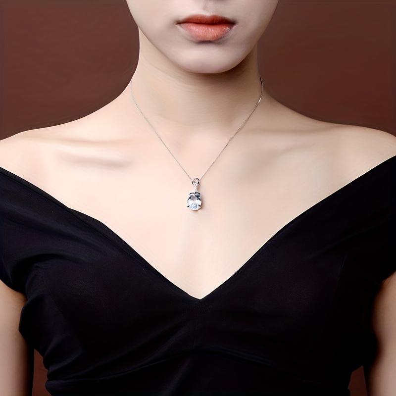 Fashionable Women's Simple and Personalized Sea Blue Zircon Pendant, Versatile Party Creative Necklace