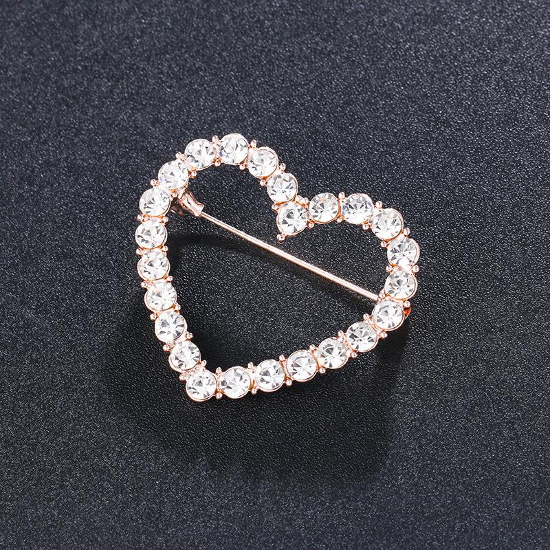 Gold-Plated Acrylic Four-Leaf Clover Brooch Pin Fashion Accessories