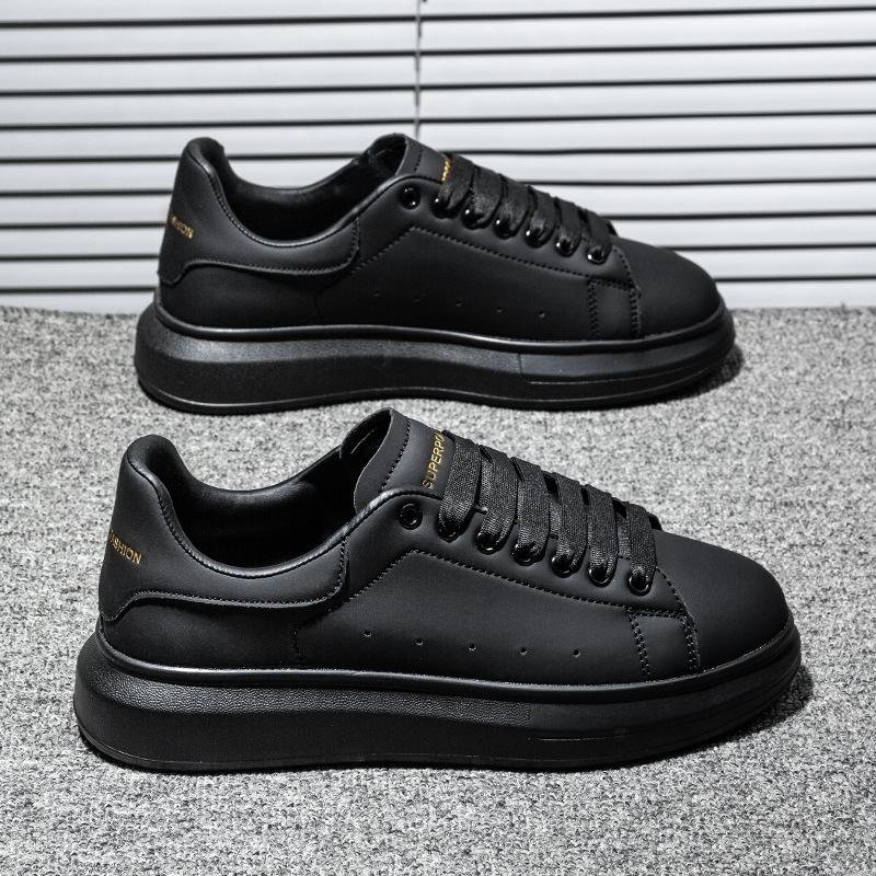 Italian McQueen Little White Shoes Women's 2025 New Spring and Autumn Board Shoes Platform Height Increase Couple Men's Shoes Versatile Sports and Le