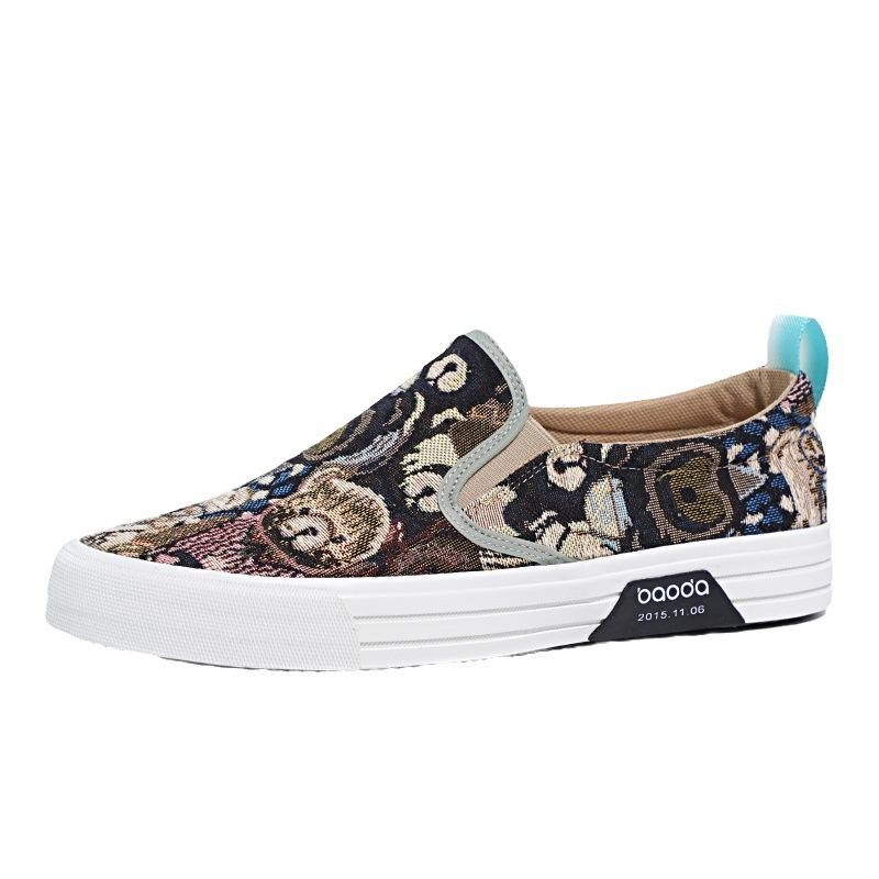 Men's Canvas Shoes Fashion Bear Printing Breathable Board Shoes Korean Version Soft Sole Lightweight Slip on Flat Casual Shoes