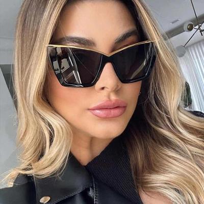 Occhiali da Sole da Donna Cat-Eye con Montatura in Metallo - Stile Hip-Hop Trendy Europeo/Americano