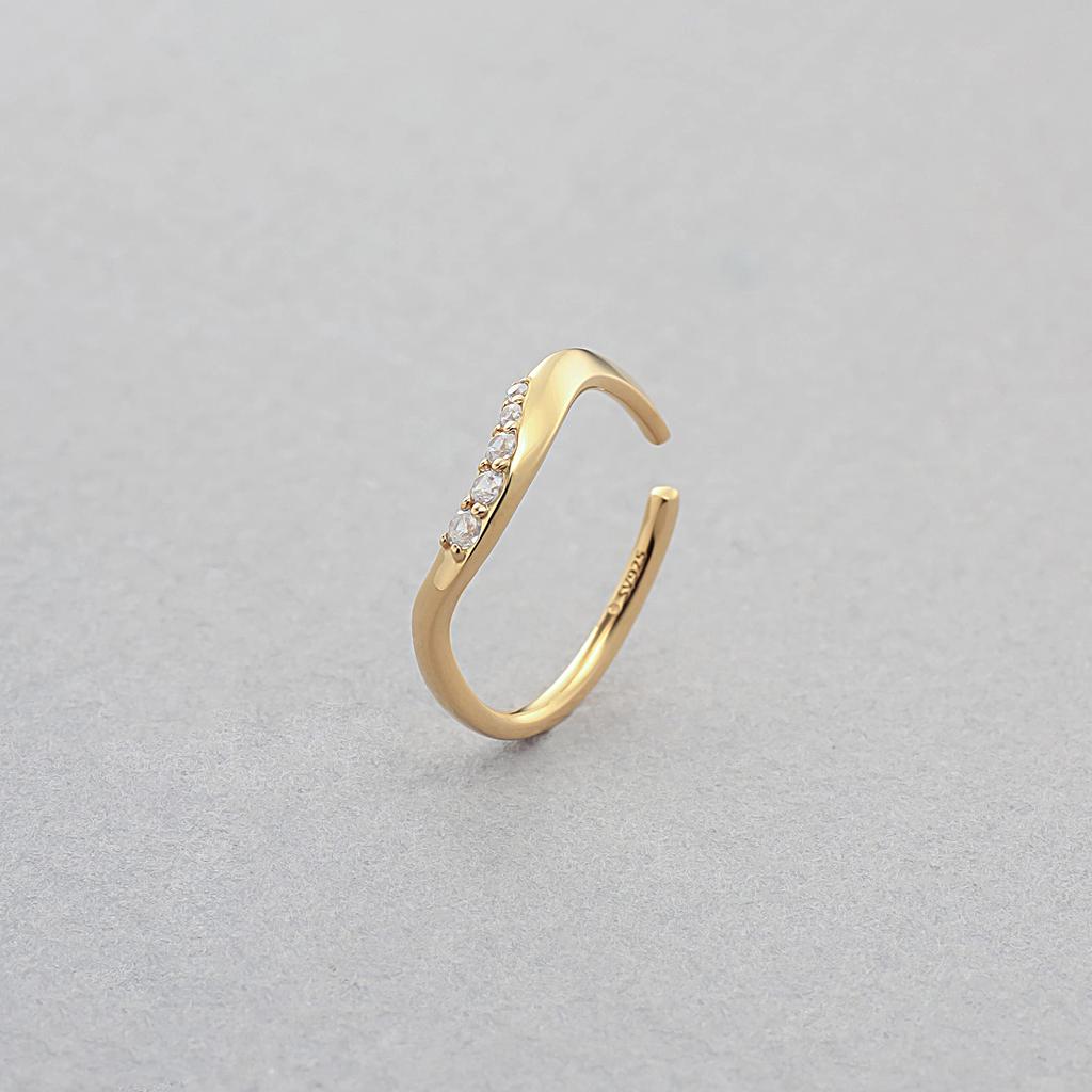 ESTELLE Silver Yellow Gold Plated Cubic Zirconia Ear Cuff (Single) 0777-0006-0000-0000