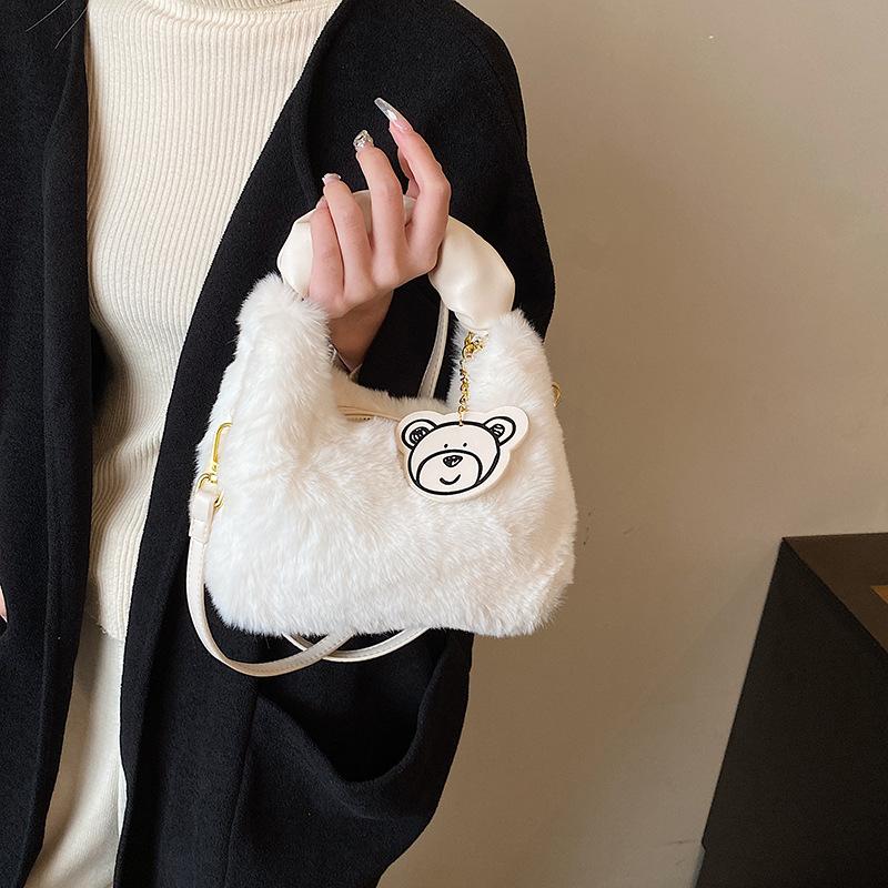 Premium Plush Messenger Bag Handbag Women's 2025 New Fashion Autumn and Winter Wool Bag Versatile Niche Design