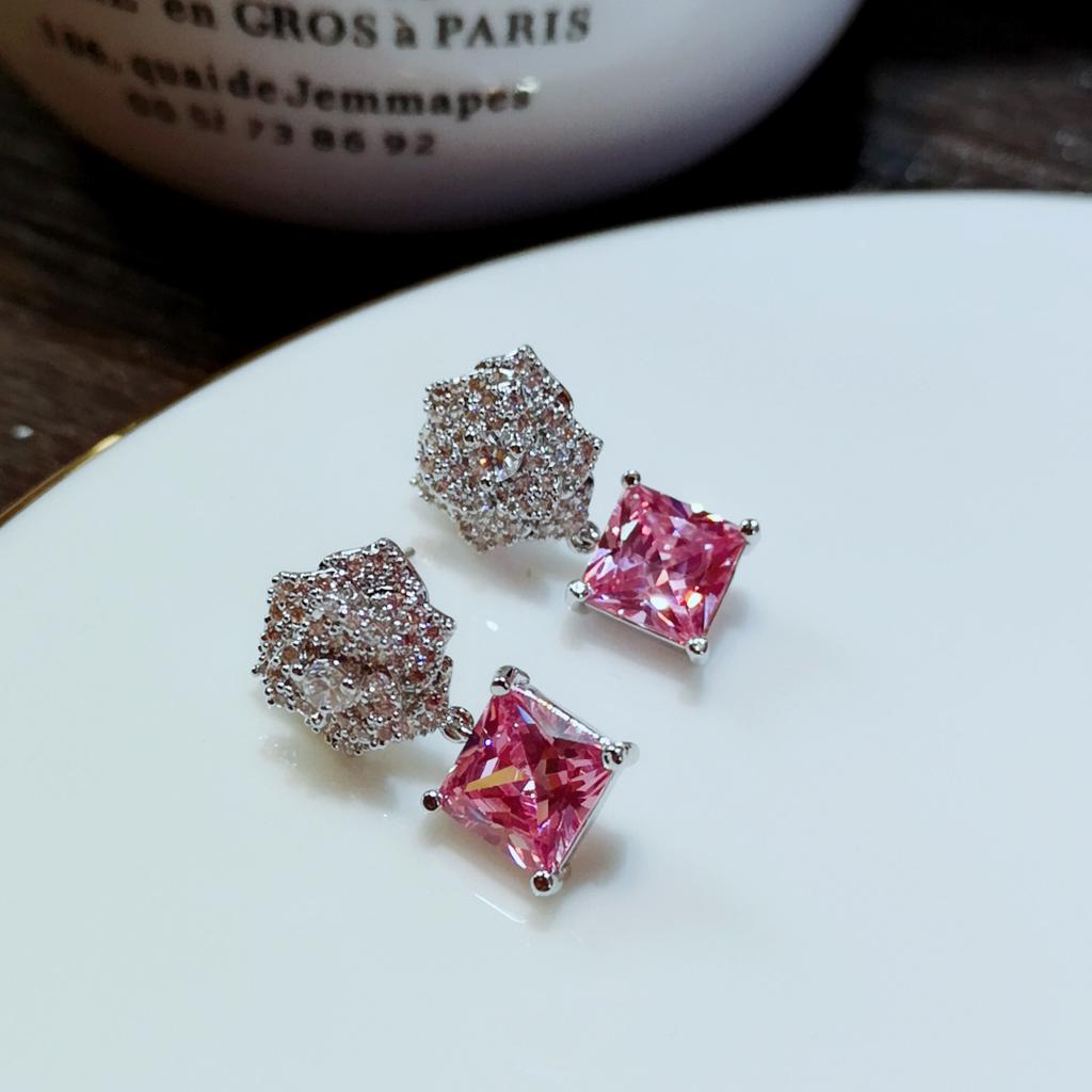 925 Sterling Silver Ear Needle Super Flash Camellia Stud Earrings Short Hair Earrings Slightly Inlaid Zircon Fashion Small Fragrant Celebrity Earrings