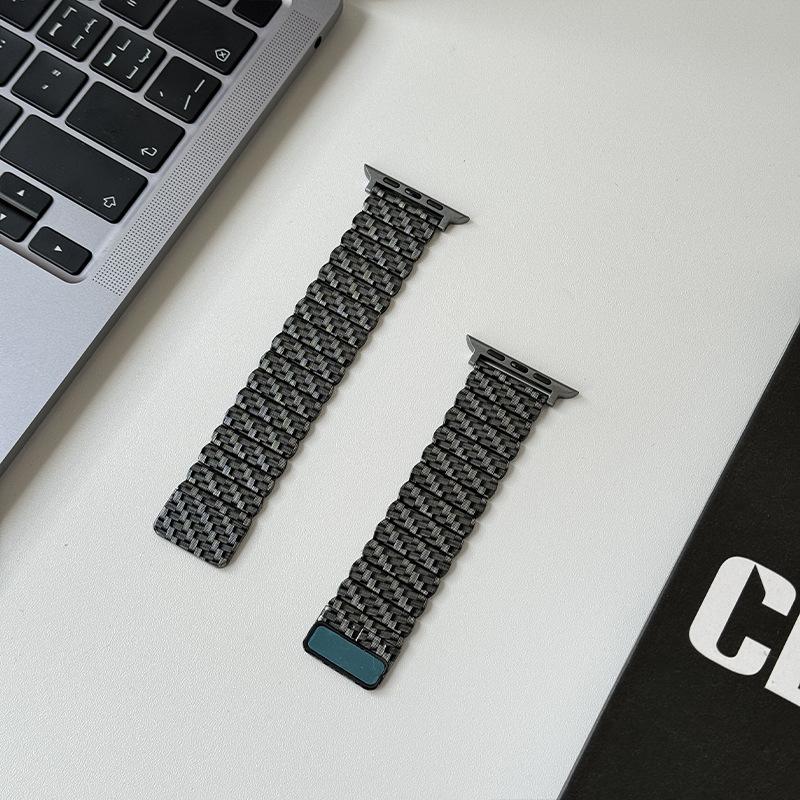 Edelstahl-Metallarmband für Apple Watch 46 mm 44 mm 40 mm 42 mm 49 mm 41 mm 45 mm Metallglieder-Magnetarmband IWatch 10 9 8 7 6 SE 5 4