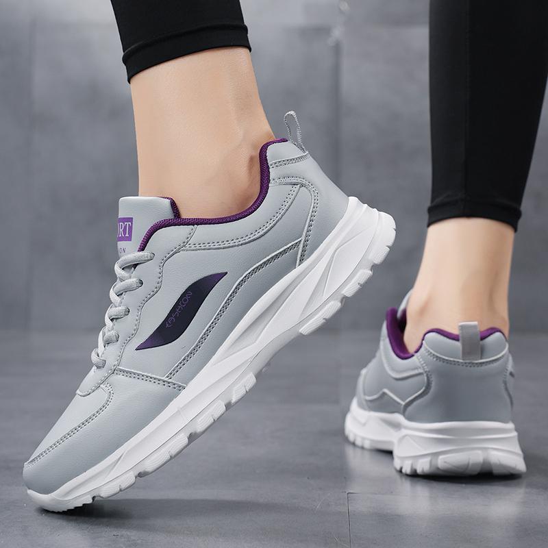 2025 Black Comfortable Lightweight Women's Casual Leather Sports Shoes Anti Slip Breathable Outdoor Lace Up Soft Sports Shoes