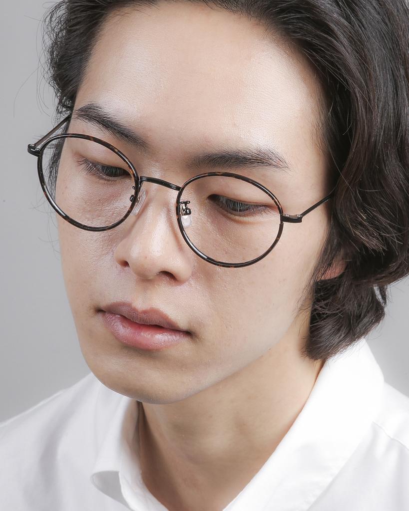 Odeuaiweeo Beta Titanium Alessandro M400 Black Brown