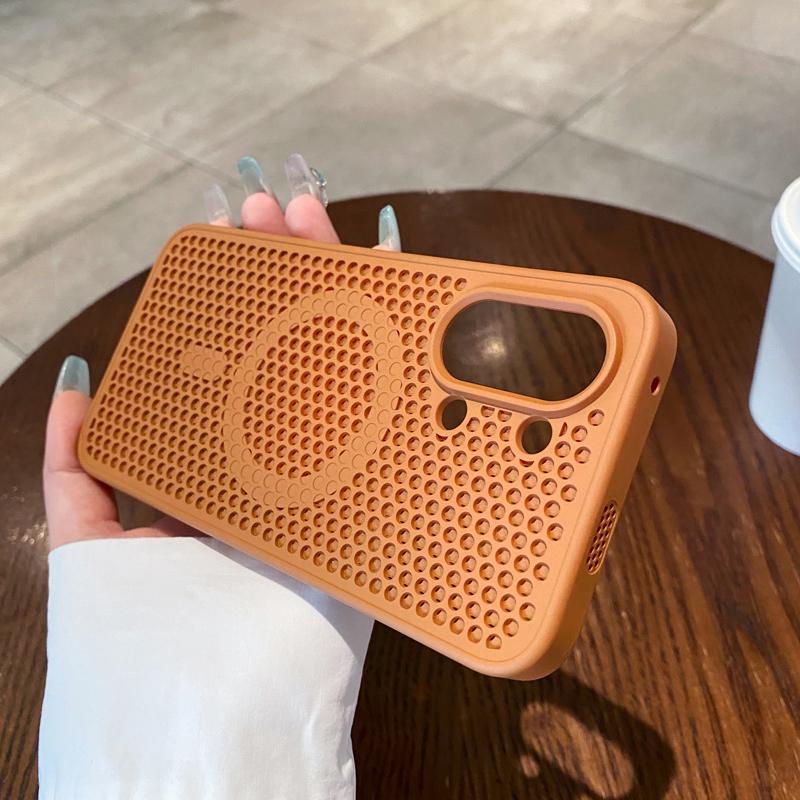 For POCO X8 Pro Max Case Honeycomb Structure Heat Dissipation Breathable Magnetic Anti-Fingerprint Comfortable Grip Back Cover
