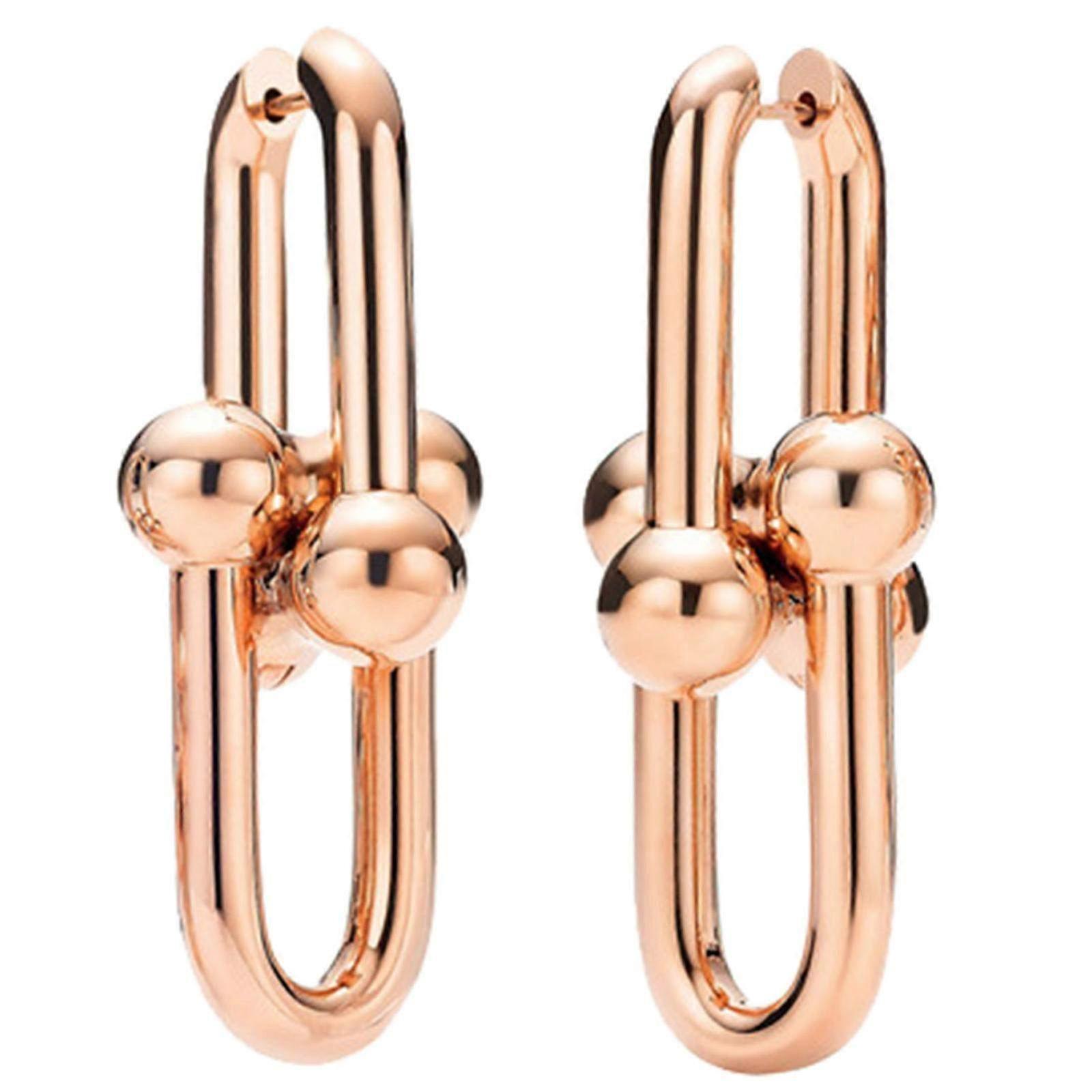 Modische Leichte Hufeisen-Ohrringe mit Zarten Hänge-Steckern für Mühelosen Stil und Tägliches Tragen beige
