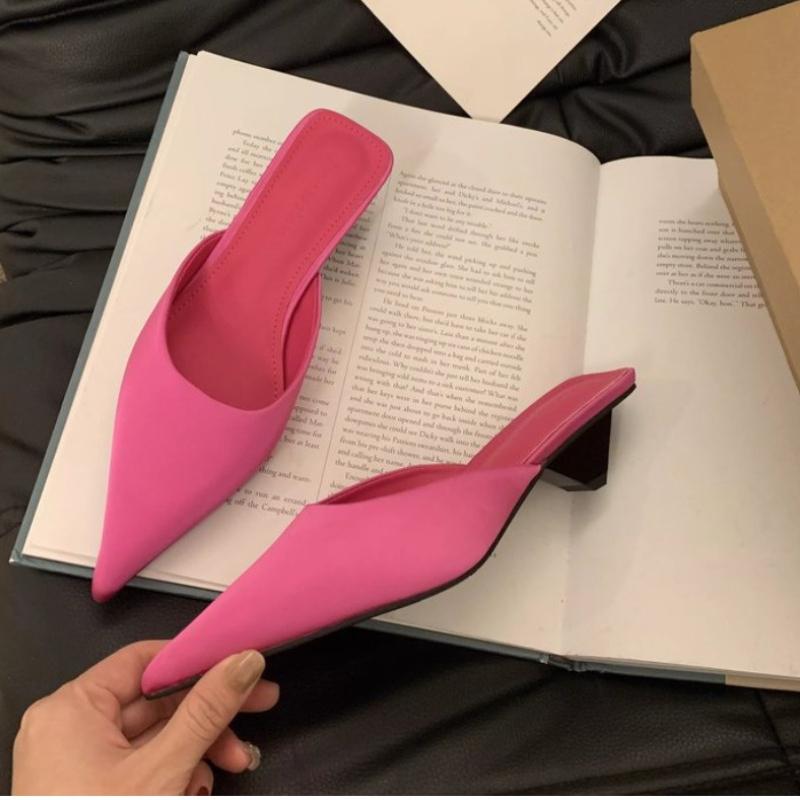 Fashion Women Slippers Pointed Toe Leopard Design Shallow Slip on Thin Low Heels Black Flock Design Casual Mules Loafers Black Outdoor
