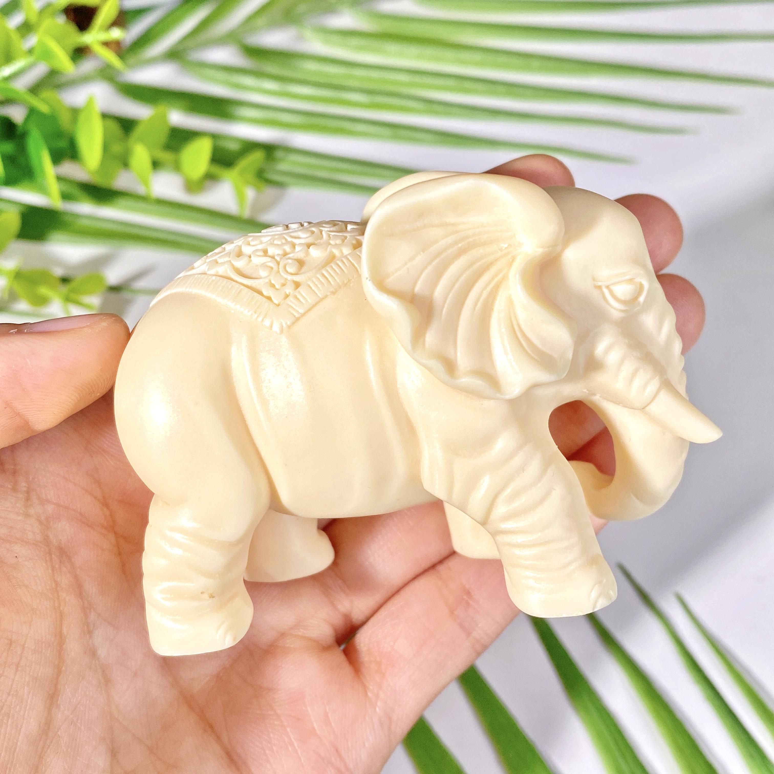 

1 шт. Высококачественная резьба по натуральному кристаллу цвета слоновой кости в виде ореха, тагуа, ювелирные изделия из драгоценных камней, блестки, лечебный кристалл, подарок на день рождения 1PC