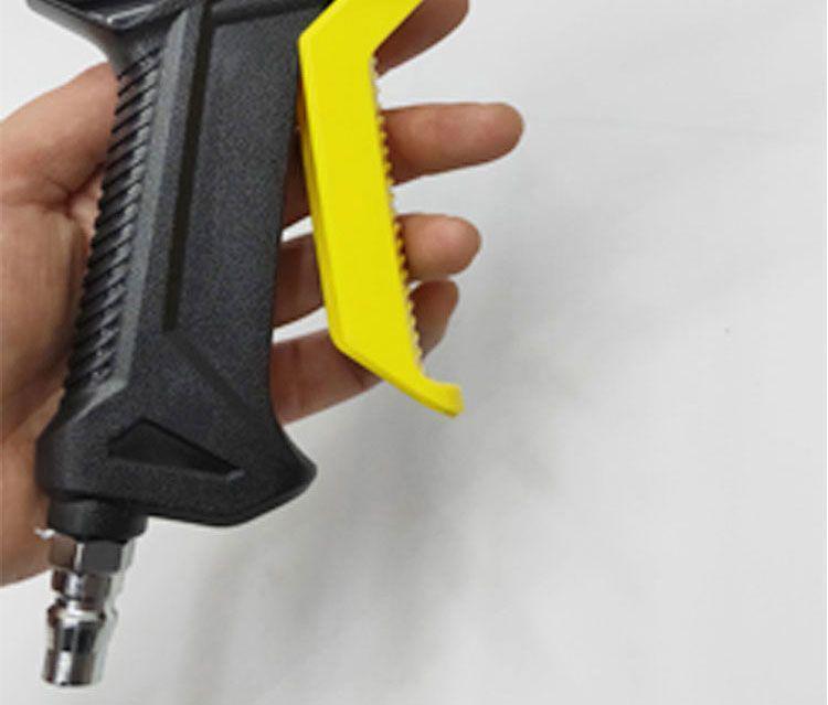 Exquisite Pneumatic Air Gun for Car Wash: Dust & Water Blower with Crevice Cleaning
