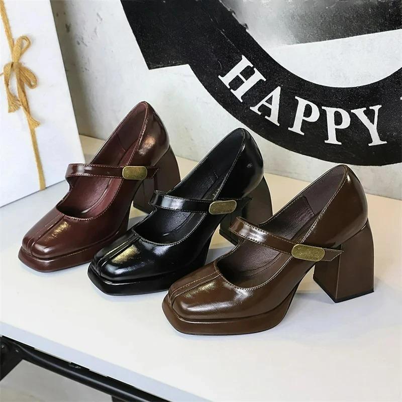 Scarpe col Tacco Alto da Donna Design Retro Quadrato Scarpe col Tacco Alto Moda Scarpe Mary Jane Fibbia Metallica Scarpe Singole in Pelle da Donna
