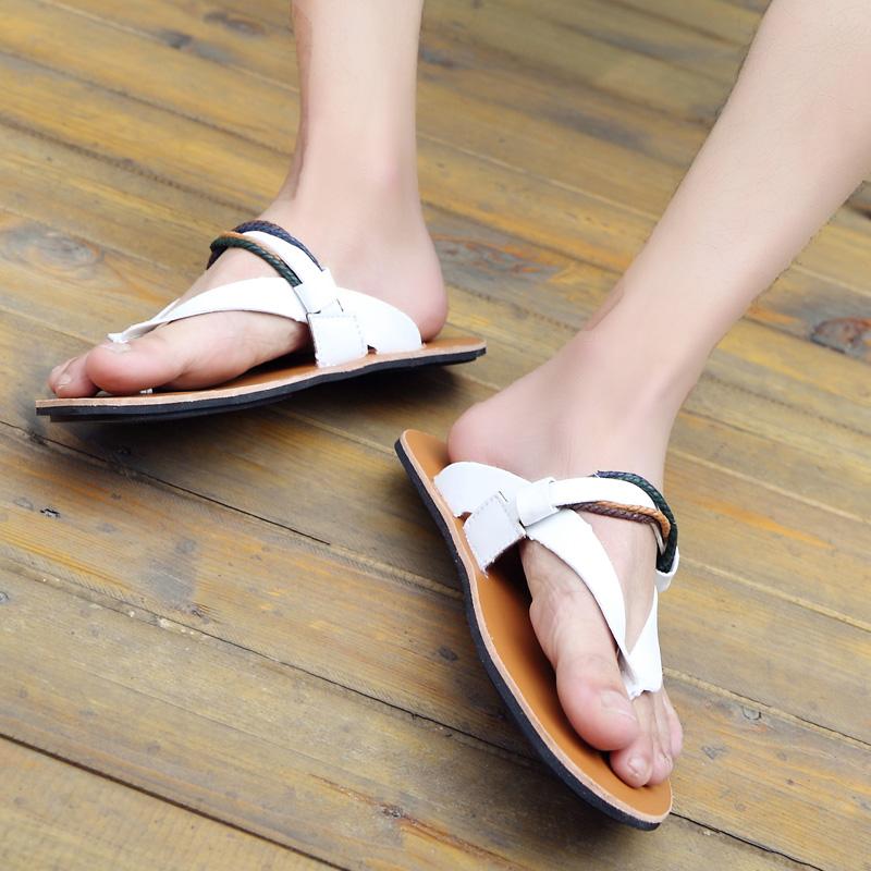 Fashion 2025 Official Website Hot Selling Men's Beach Shoes Flat Comfortable Summer Sandals Trendy New Men's Camping Casual Shoes