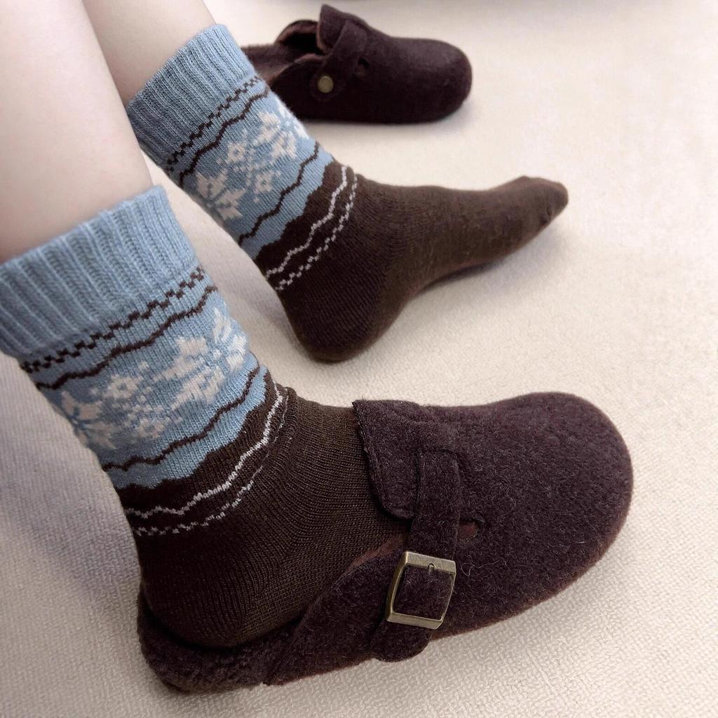 Autumn And Winter New Warm And Skin-Friendly Medium Tube Socks Merad Color Fair Island Cashmere Stacking Socks Retro Versatile Calf Socks