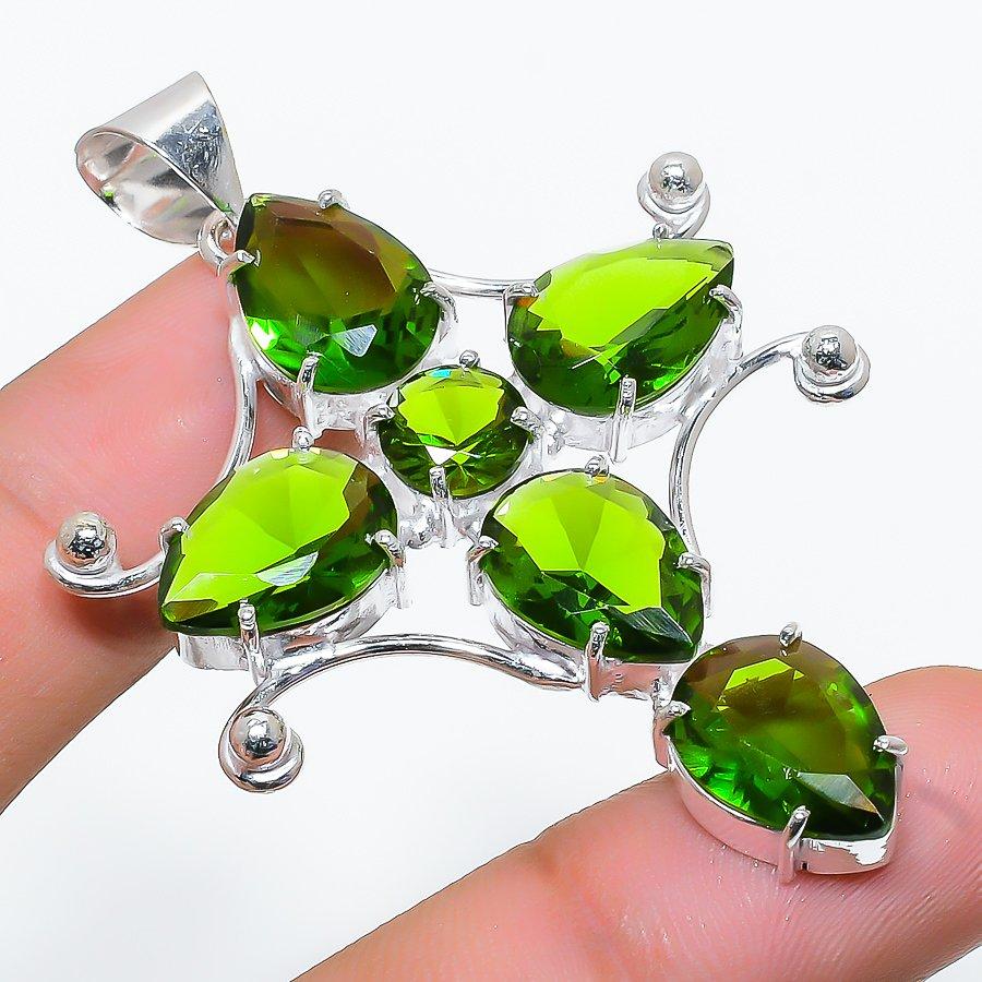 

Подвеска ручной работы в этническом стиле с драгоценным камнем Перидот и крестом 2,44 дюйма SR-7347