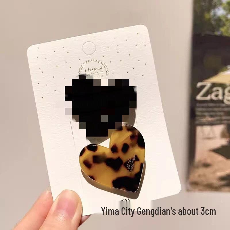 

Ретро Шик Заколка для волос в форме сердца: Милая, Простая, Универсальная боковая заколка