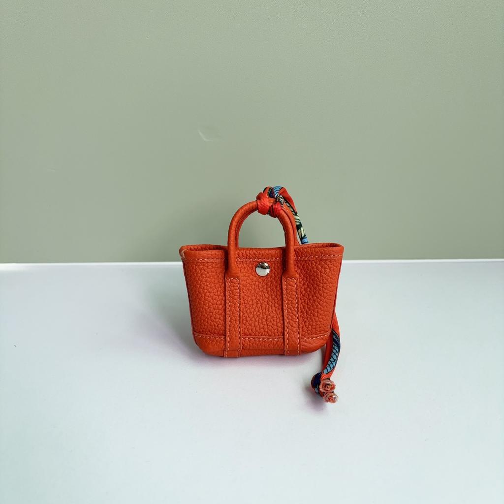 New leather garden small bag 2025 trendy mini garden bag foreign gas bag pendant creative car pendant