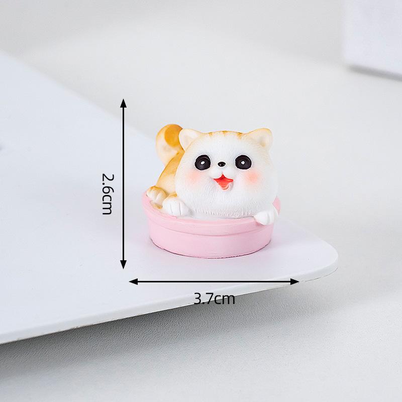 Naughty Resin Small Cat Figurine Mini Cartoon Kitten Ornaments 3D Cat Desktop Decoration Creative Car Mounted Figurines