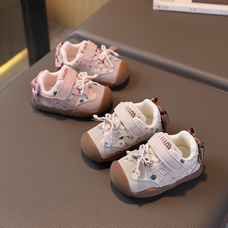Autumn Infant Soft Sole Walking Shoes with Bowknot - Korean Style Anti-slip Sneakers for Baby Girls