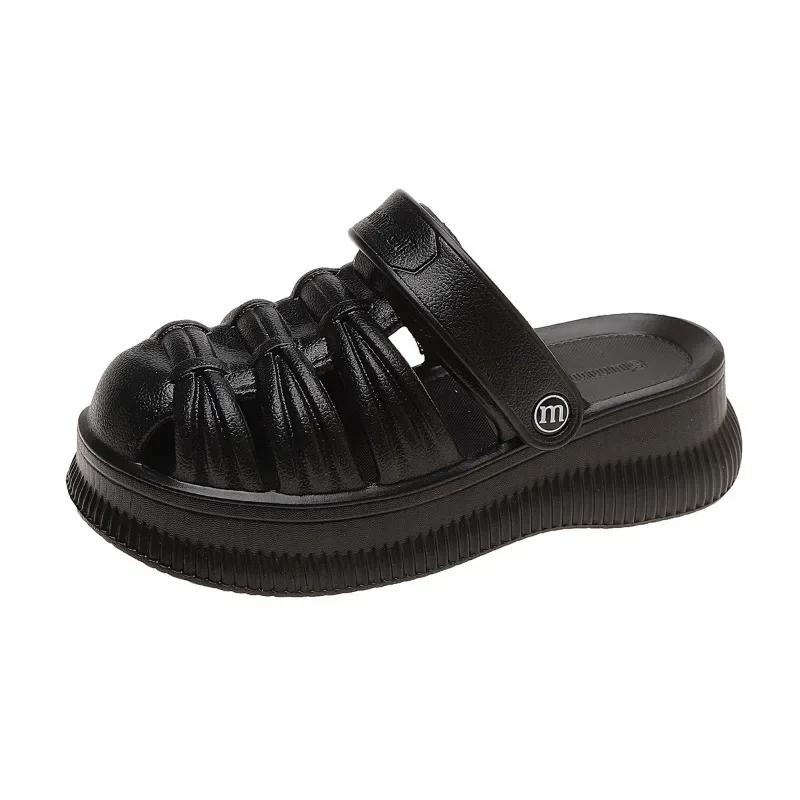 Fashion Hot Sale Slippers 2025 New Outdoor Summer Round Toe Slip on Light Women's Slippers Casual Closed Toe Sandals Slippers Women