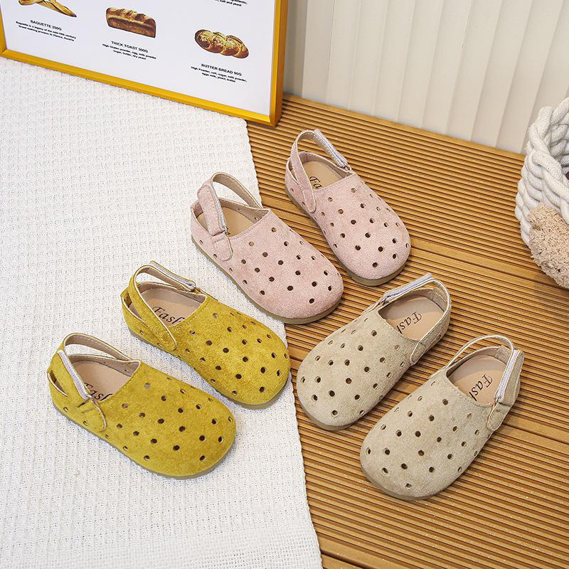 Children's Closed-Toe Retro Sandals - Soft Bottom, Korean Style Summer Shoes for Baby Girls