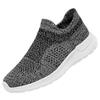 Große Größe Fly-Woven Sportschuhe Herren Frühling und Sommer Neue lässige Herrenschuhe Leichte atmungsaktive Mode Socken Schuhe