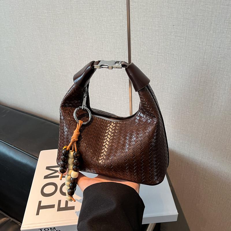 Premium Sense Woven Pattern Handbag Women's New Fashion Versatile Shoulder Messenger Bag Niche Dumpling Bag