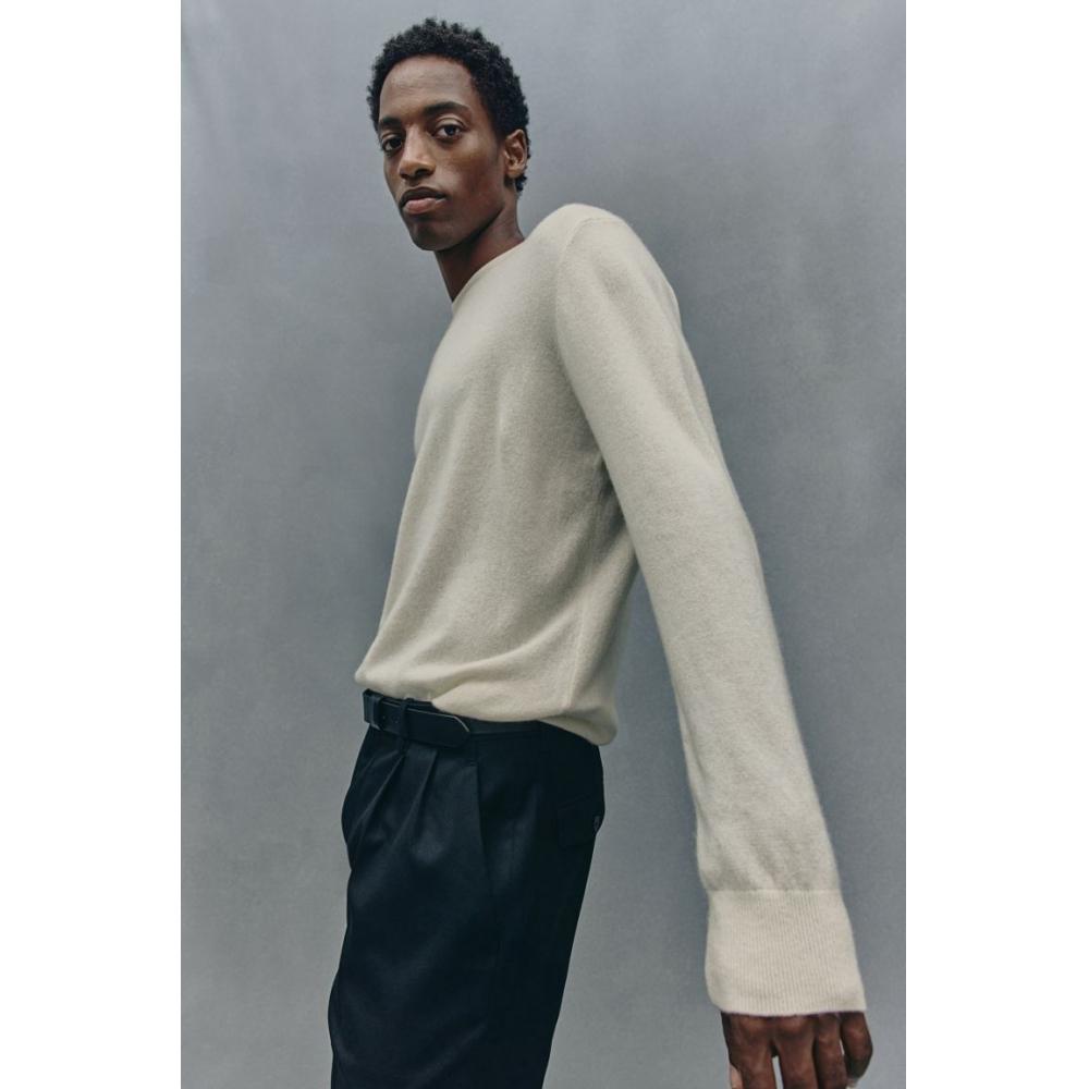 H M Regular Fit casHMere juMper wHite