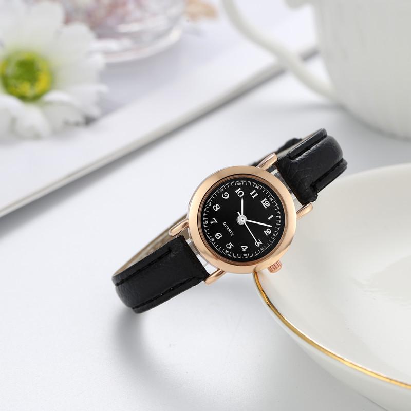Vintage Korean Style Womens Quartz Watch With Leather Strap For Casual Fashion