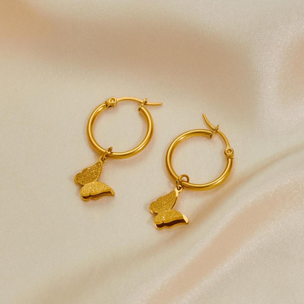 Stainless Steel Women's Jewelry Set: Non-Fading Necklace, Earrings, and Ring - Trendy Fashion Accessories