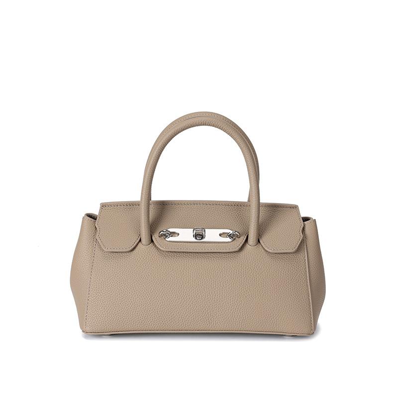 A High-end Summer Genuine Leather Single-shoulder Crossbody Bag with A Large Capacity for Commuting