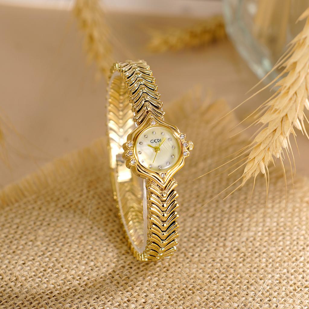 Women Watch Diamonds Mother Pearl Wheat Ear Fish Tail Bracelet Light Luxury High-end Waterproof Ladies Fashion Quartz Wristwatch