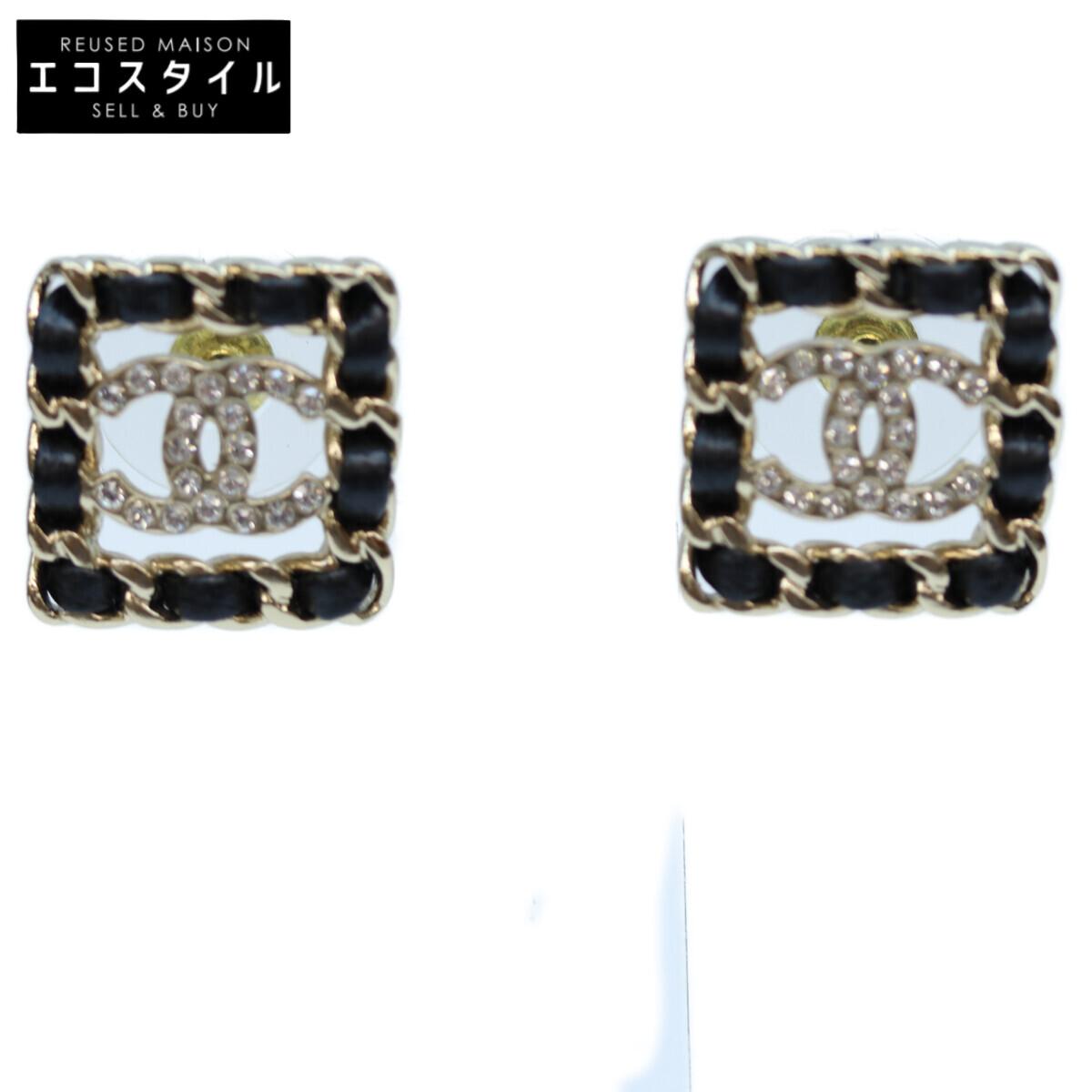 

CHANEL B21V Gold Plated Rhinestone Braided Square Earrings earring goldUsed