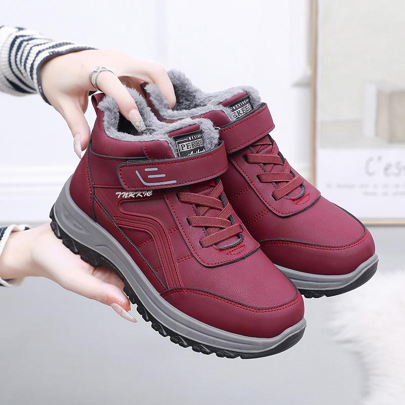 Теплые бархатные нескользящие прогулочные туфли для женщин среднего возраста идеально подходят для отдыха и спорта 36 красный 2739₽