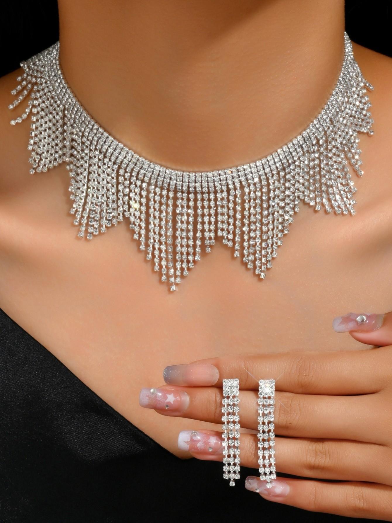 

Свадебный костюм комплект украшений цепочка элитный свет роскошь элитное вечернее платье свадебная атмосфера ожерелье серьги женский костюм