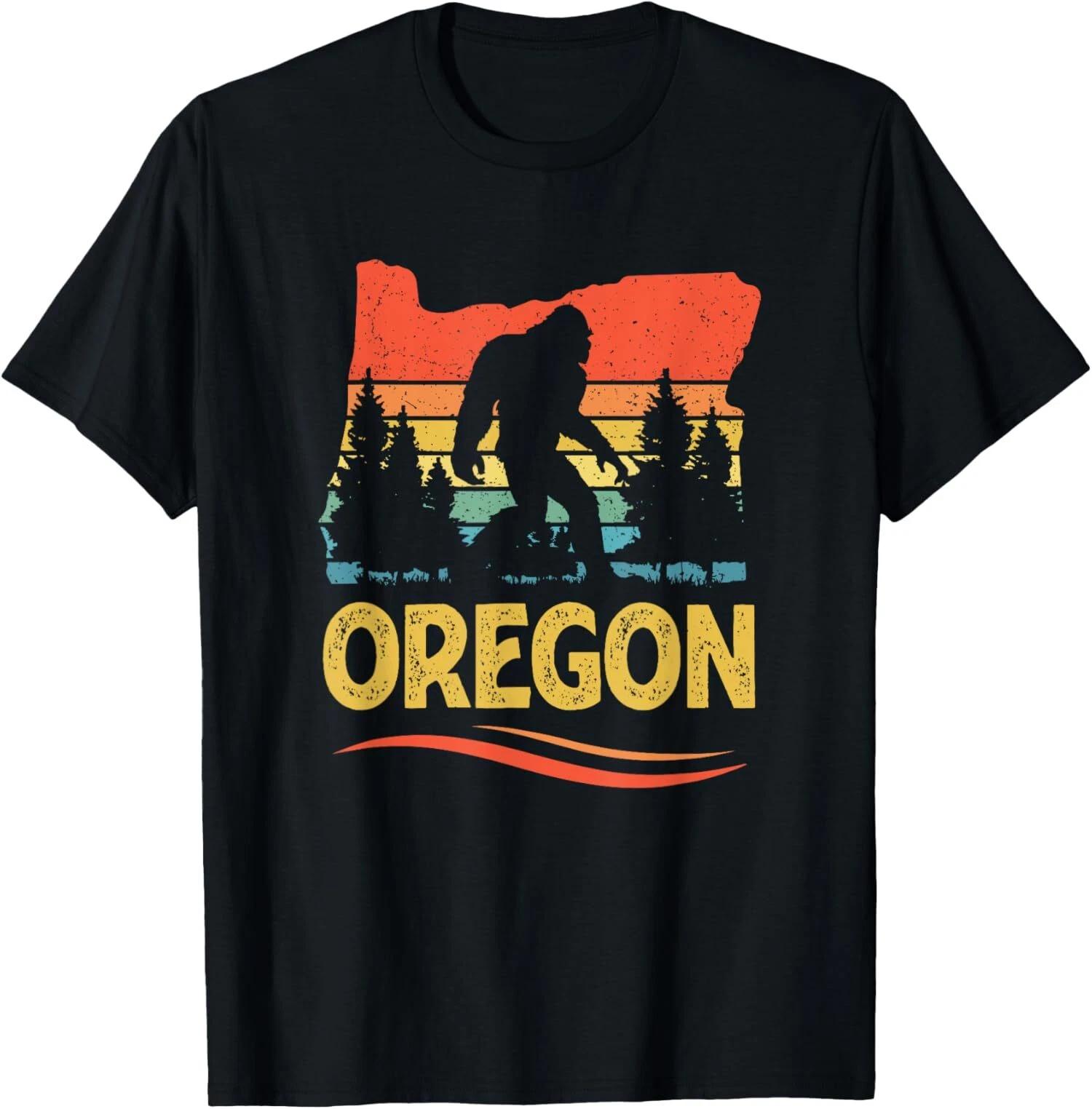 Oregon Bigfoot, Oregon with a Bigfoot or a Sasquatch T-Shirt M