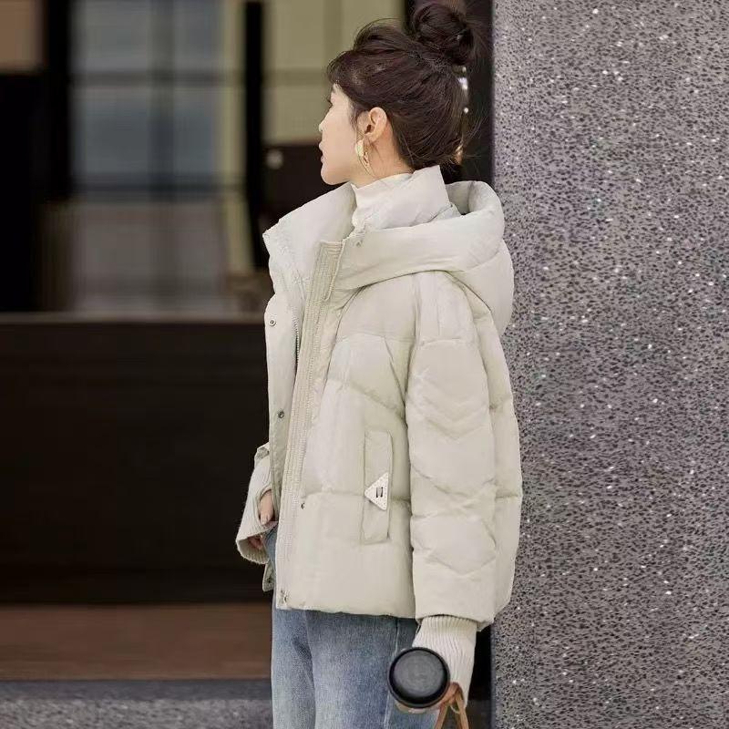 Trendy Short Padded Jacket Winter Warm Cotton Coat Fashionable and Chic Womens Outerwear