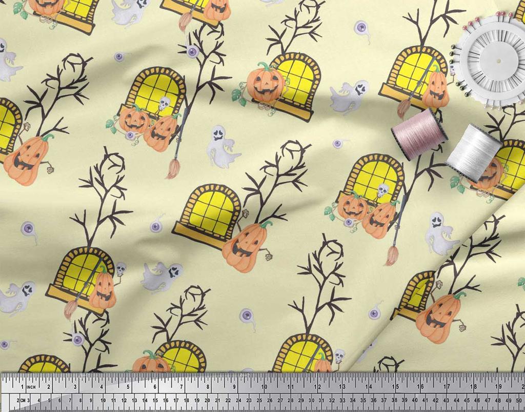 Soimoi Japonská krepová saténová látka Strašidelný dům, Dýně a Duch Halloweenská tištěná látka 1 metr 42 palců
