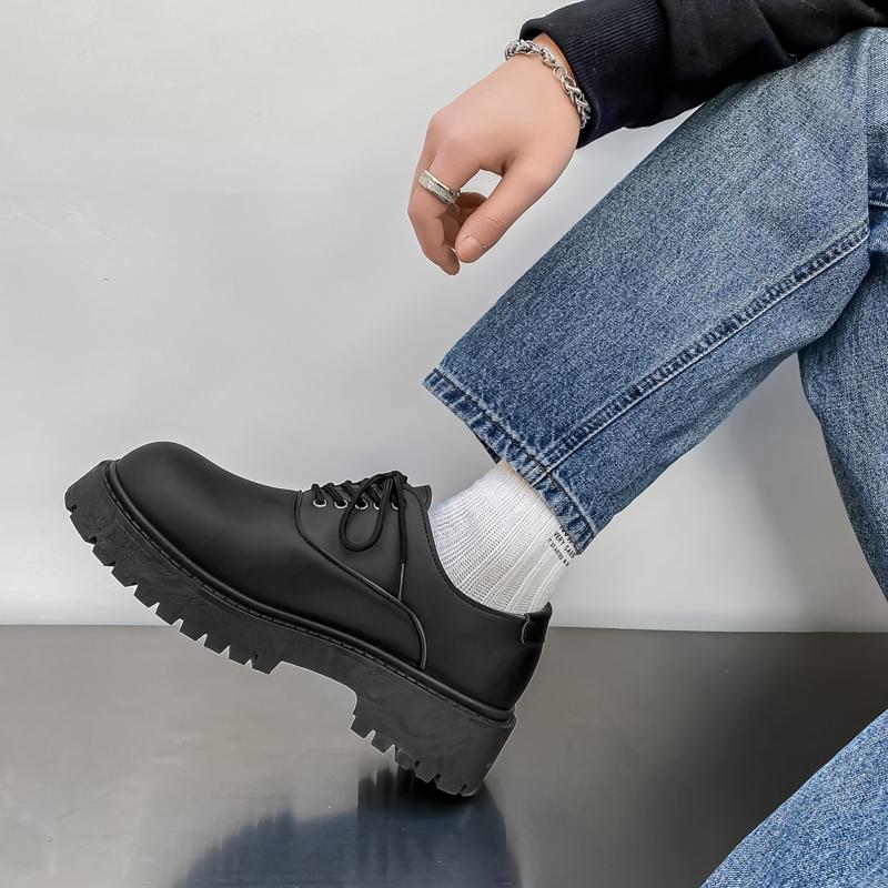 Jarní nové světlé kožené boty s velkou hlavou Pánské boty pro volný čas Pánské malé kožené boty 39-44