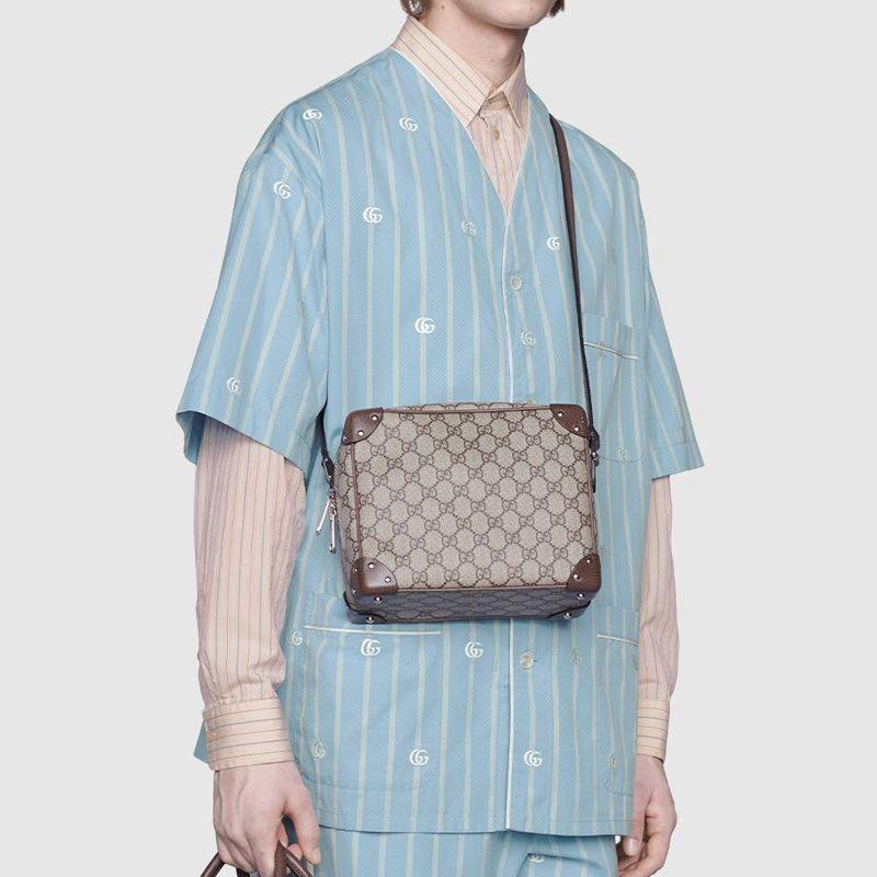 Gucci Shirts Men's Blue V Neck Moderate Other 618919-ZAEQH-4234