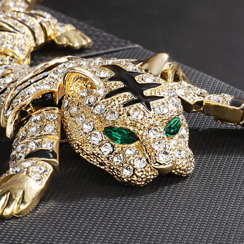 Men's Oversized Domineering Glitter Rhinestone Tiger Brooch Fashion Shawl Animal Pin Suit Women's Coat Accessories