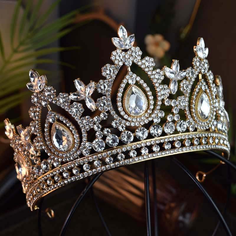 The Bride's Crown Wedding Main Veil  Birthday Hair Accessory  Beauty Pageant Fashion Show  Award Ceremony Tiara  and Grand Style