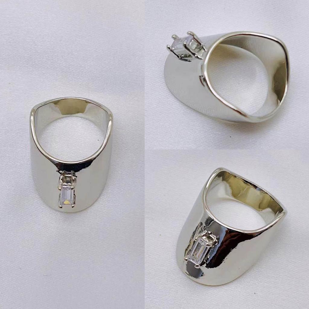 Korean Crystal Rings for Women Fashionable Inlaid Finger Rings Unique Engagement Wedding Knuckle Rings Jewelry Gift