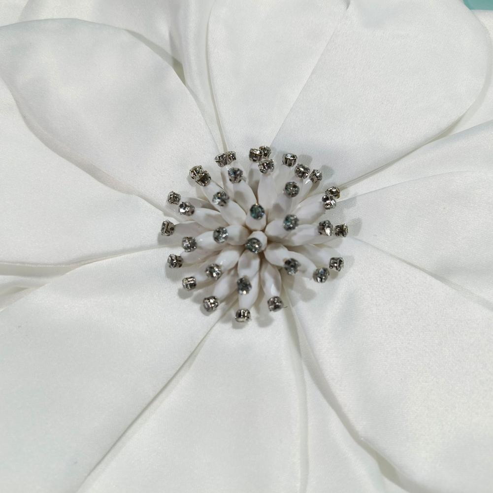 Aplique de Flor 3D Decoración de Pedrería Vestido Suéter Blusa Decoración DIY Parche para Coser Accesorios de Ropa Ropa de Fiesta de Boda Anuncio