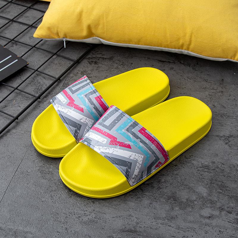 Ladies New Slippers Summer Seasons Home Furnishing Outdoor Slippers Toe Slippers Couple Fashion Cartoon Non-slip Slippers